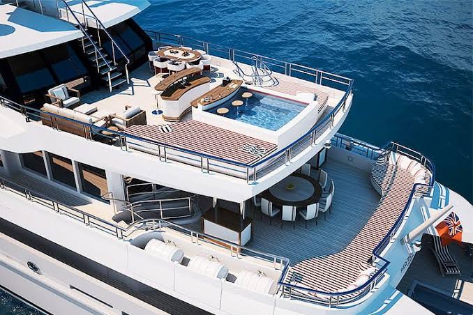 Miami Party Yacht